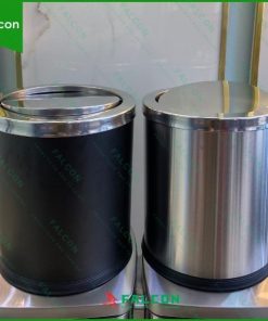 Thùng rác inox với hai màu đen bạc phù hợp cho mọi không gian