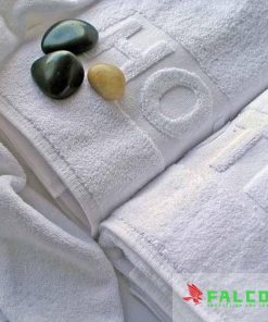 Khăn mặt khách sạn dệt logo độc quyền đạt tiêu chuẩn 5 sao.