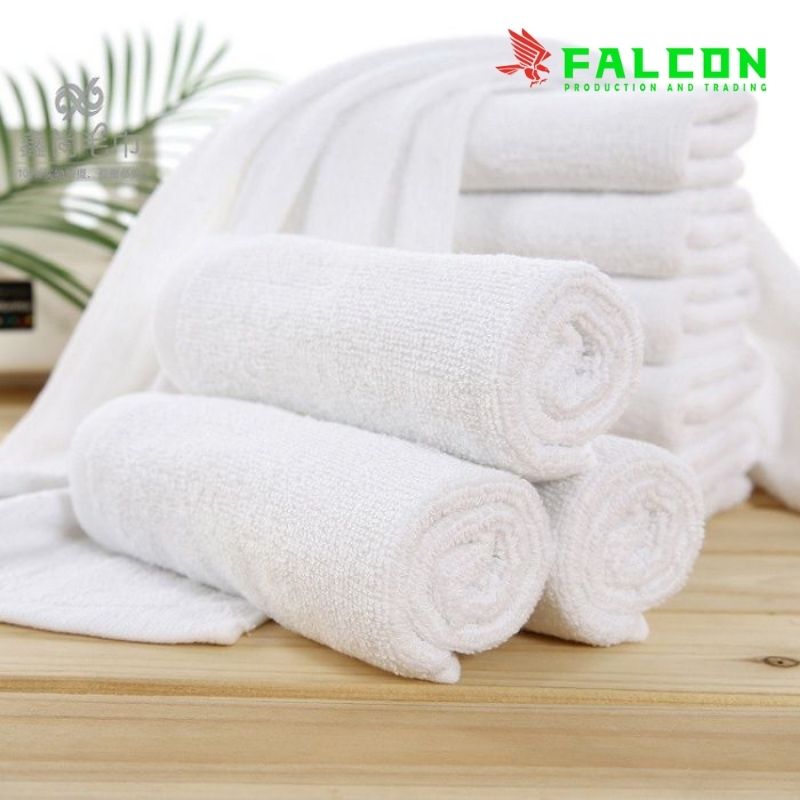 Kích thước 34x70cm vừa vặn, cotton cao cấp mang lại cảm giác êm ái cho da.